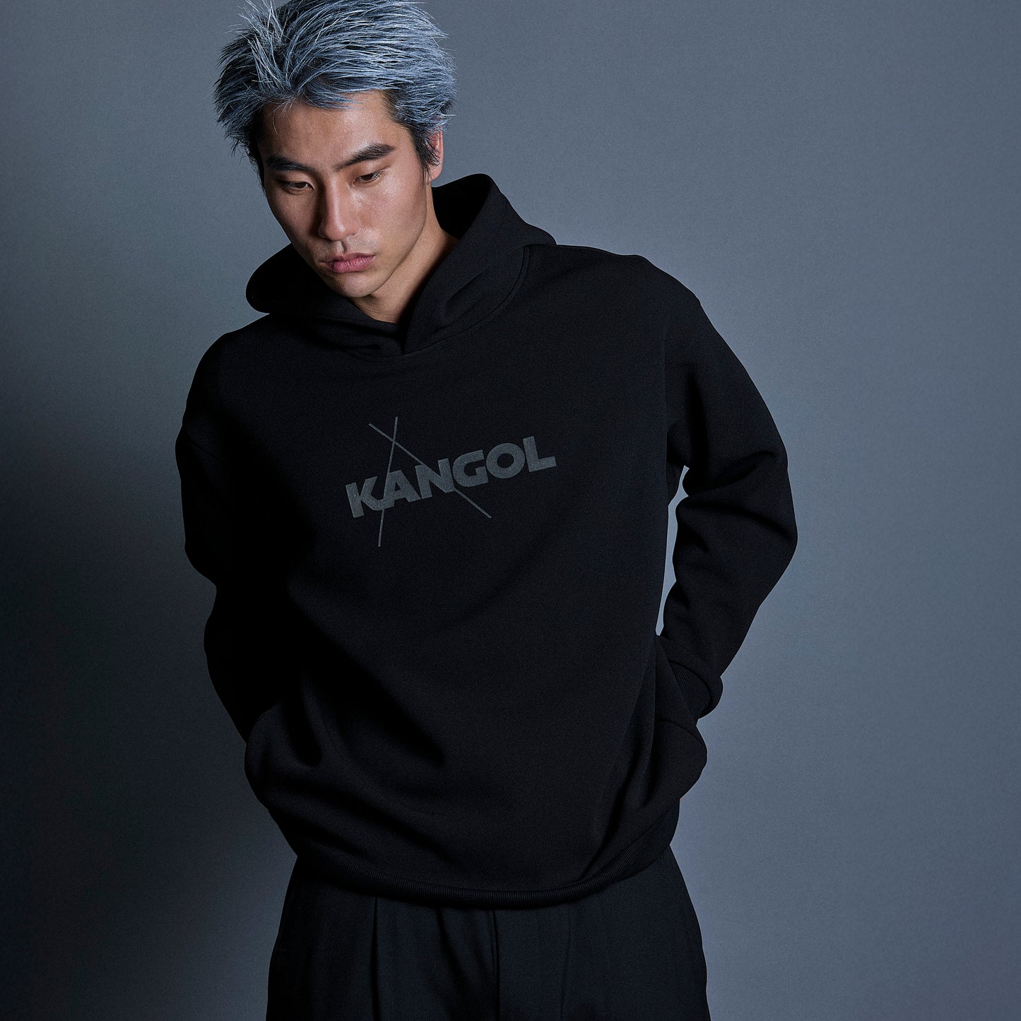 POCKETLESS HOODIE